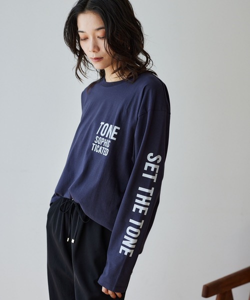 BARNYARDSTORM(バンヤードストーム)の「BARNYARDSTORM / TONEロゴロンT / 吸水速乾・マシンウォッシャブル(Tシャツ/カットソー・レディース・ホワイト/ネイビー・FREE)」の4枚目の写真