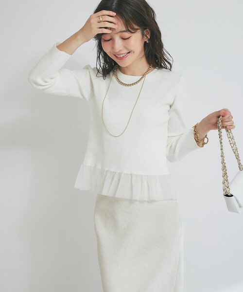 La boutique BonBon(ラブティックボンボン)の「【着回し力◎】シアーフリルニット(ニット/セーター・レディース・ブラック/ホワイト・FREE)」の4枚目の写真