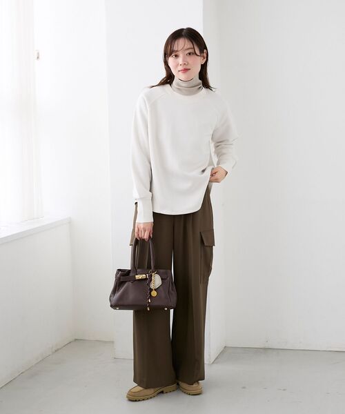 le.coeur blanc(ルクールブラン)の「バックジップボンディングトップス(Tシャツ/カットソー・レディース・モカ/ブラック/アイボリー・38)」の19枚目の写真