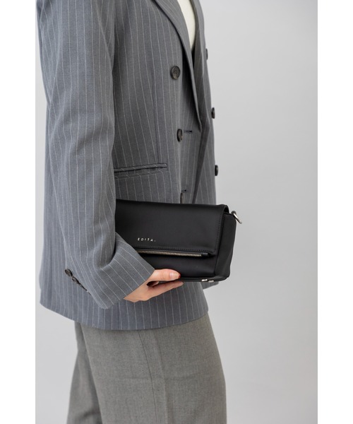 EDITA.（エディータ）の「Triangle flap pocket bag 2WAY / ペットボトル収納可（ショルダーバッグ・レディース・ブラック/クリーム・FREE）」の5枚目の写真
