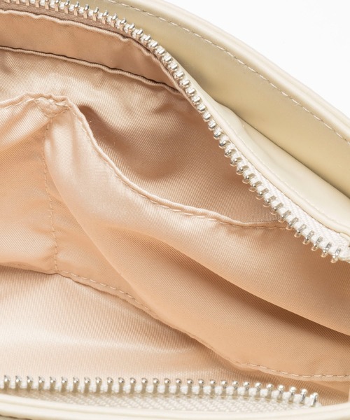 EDITA.（エディータ）の「Triangle flap pocket bag 2WAY / ペットボトル収納可（ショルダーバッグ・レディース・ブラック/クリーム・FREE）」の21枚目の写真