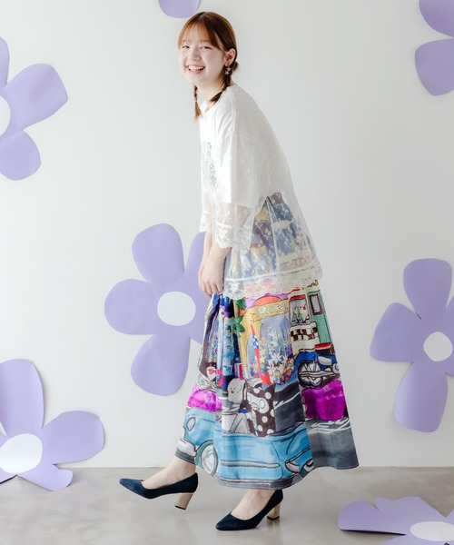 ScoLar（スカラー）の「152755：四季の柄・ヴィンテージカー 2柄展開スカート（Tシャツ/カットソー・レディース・オレンジ/ブラック・M）」の4枚目の写真