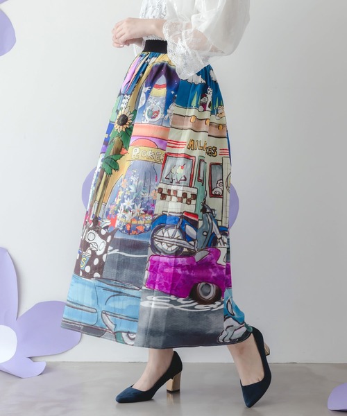 ScoLar（スカラー）の「152755：四季の柄・ヴィンテージカー 2柄展開スカート（Tシャツ/カットソー・レディース・オレンジ/ブラック・M）」の5枚目の写真