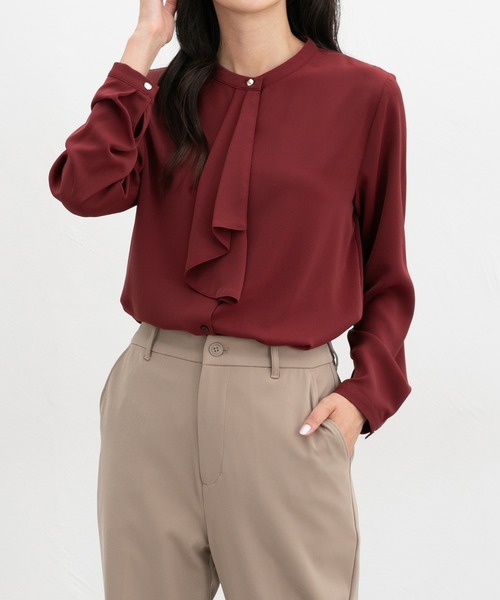 Honeys（ハニーズ）の「ボウタイブラウス（シャツ/ブラウス・レディース・ブラウン/ホワイト/ボルドー/グレイッシュブルー/ブラック系その他/グレイッシュベージュ・3L/L/LL/M/S）」の6枚目の写真