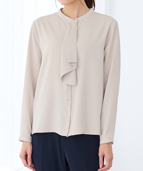 Honeys（ハニーズ）の「ボウタイブラウス（シャツ/ブラウス・レディース・ブラウン/ホワイト/ボルドー/グレイッシュブルー/ブラック系その他/グレイッシュベージュ・3L/L/LL/M/S）」の11枚目の写真