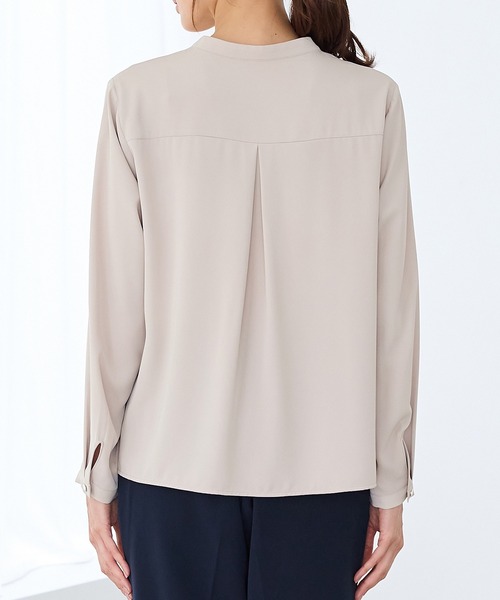 Honeys（ハニーズ）の「ボウタイブラウス（シャツ/ブラウス・レディース・ブラウン/ホワイト/ボルドー/グレイッシュブルー/ブラック系その他/グレイッシュベージュ・3L/L/LL/M/S）」の13枚目の写真