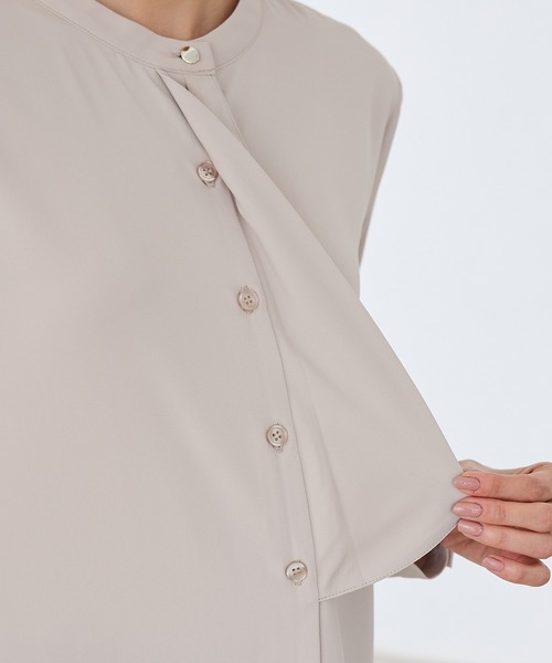 Honeys（ハニーズ）の「ボウタイブラウス（シャツ/ブラウス・レディース・ブラウン/ホワイト/ボルドー/グレイッシュブルー/ブラック系その他/グレイッシュベージュ・3L/L/LL/M/S）」の18枚目の写真