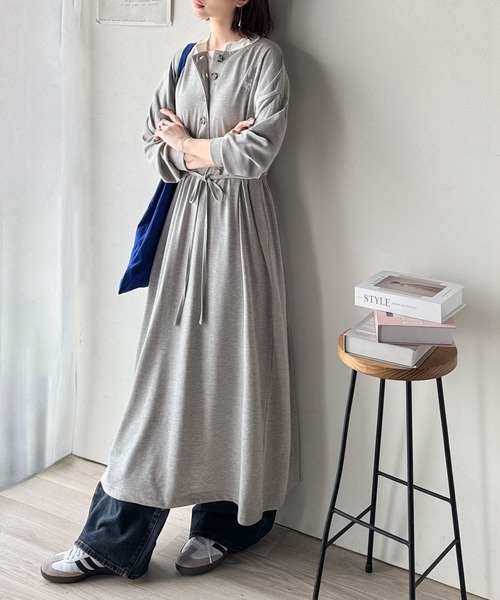 classicalelf(クラシカルエルフ)の「大人リラクシーで抜け感を。胸刺繍配色デザインヘンリーネックロングワンピース(長袖)(ワンピース・レディース・ブラック/杢グレー/ネイビー・LARGE/X-LARGE/SMALL/MEDIUM)」の11枚目の写真