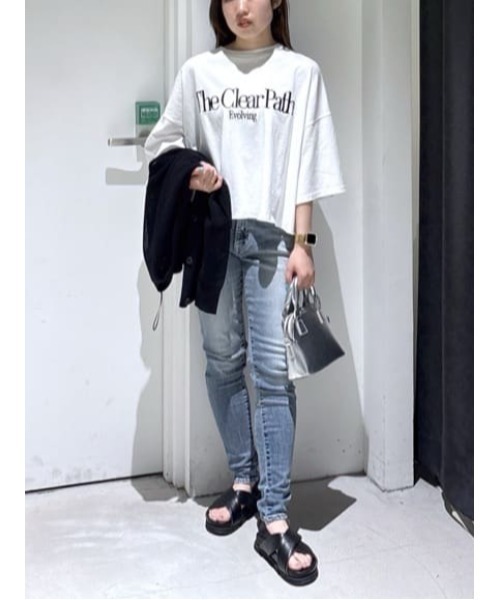 AZUL by moussy（アズールバイマウジー）の「【サイズ,身長別画像あり】AZUL DENIM スキニーデニム（デニムパンツ・レディース・ダークブルー/ライトブルー/ブラック・SMALL/MEDIUM/LARGE/X-LARGE/X-SMALL/XX-SMALL）」の14枚目の写真