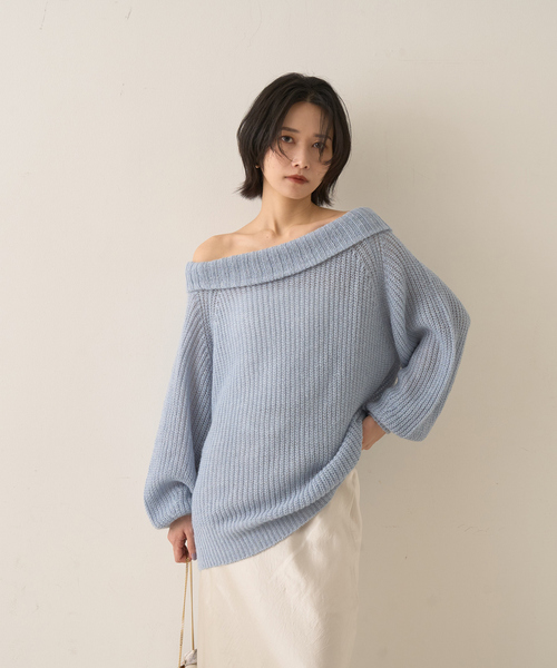 Rouge vif(ルージュヴィフ)の「モヘア混オフショルラメニットプルオーバー(ニット/セーター・レディース・オフホワイト/サックスブルー/グレイッシュベージュ・フリー)」の5枚目の写真