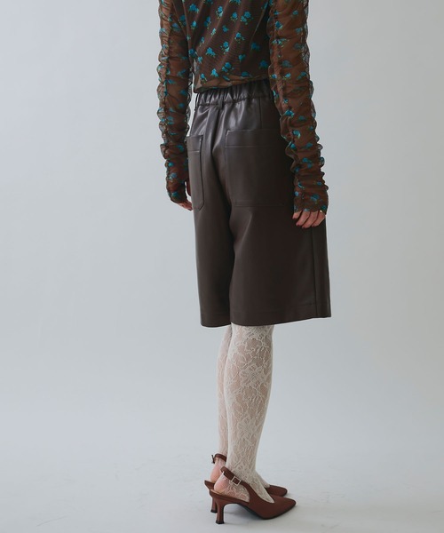 ELLEgirl（エルガール）の「ヴィーガンレザーハーフパンツ（その他パンツ・レディース・ブラック/ブラウン・M/S）」の13枚目の写真