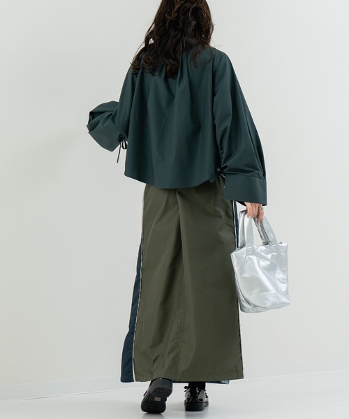 SABUROKU(サブロク)の「【SABUROKU】ワイド袖 ショート丈 シャツ(シャツ/ブラウス・レディース・ネイビー/オフホワイト/チャコールグレー・M)」の10枚目の写真
