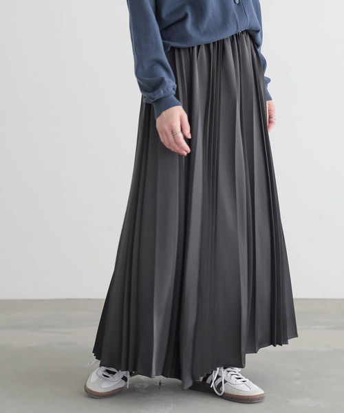 n'OrLABEL（ノアールレーベル）の「『サテンランダムプリーツスカート』（スカート・レディース・カーキ/テラコッタ・FREE）」の18枚目の写真