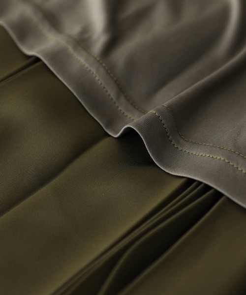 n'OrLABEL（ノアールレーベル）の「『サテンランダムプリーツスカート』（スカート・レディース・カーキ/テラコッタ・FREE）」の4枚目の写真