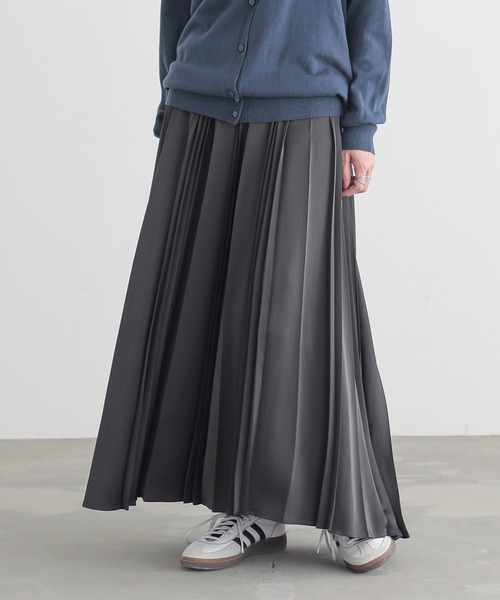 n'OrLABEL（ノアールレーベル）の「『サテンランダムプリーツスカート』（スカート・レディース・カーキ/テラコッタ・FREE）」の16枚目の写真