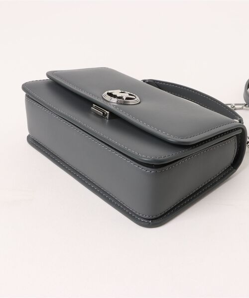 MICHAEL KORS(マイケルコース)の「DELANCEY トップハンドル チェーン クロスボディ スモール(ショルダーバッグ・レディース・グレー系・FREE)」の3枚目の写真