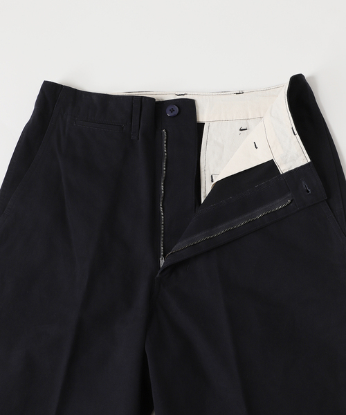 JOURNAL STANDARD(ジャーナルスタンダード)の「《追加2》【BURK / バーク】ベルトツキチノパンツ(チノパンツ・レディース・ネイビー/ベージュ・LARGE/MEDIUM)」の13枚目の写真