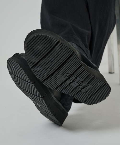 WHITE MOUNTAINEERING(ホワイトマウンテニアリング)の「【White Mountaineering】WM×Danner SIDE GORE BOOTS(ブーツ・メンズ・ブラック・28cm/27cm/26cm)」の2枚目の写真