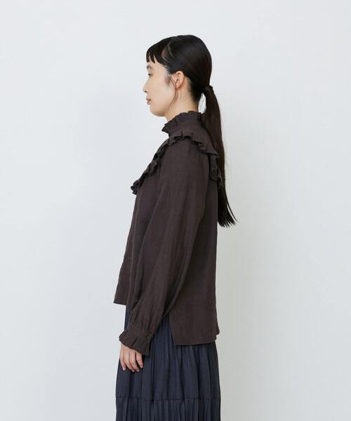 LOISIR（ロワズィール）の「グランジリネンフリルディテールブラウス（シャツ/ブラウス・レディース・ブラウン/ホワイト・FREE）」の8枚目の写真