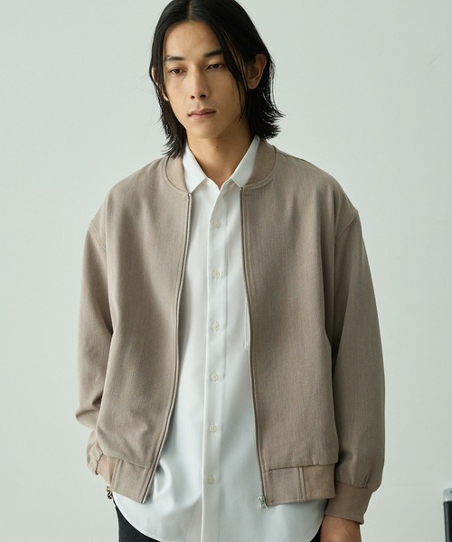 EMMA CLOTHES（エマクローズ）の「【セットアップ対応】TRストレッチ ルーズシルエット ミリタリーリブブルゾン（ブルゾン・メンズ・グレイッシュベージュ/ミックスグレー/ブラック/ダークグレー・L/M/S）」の4枚目の写真