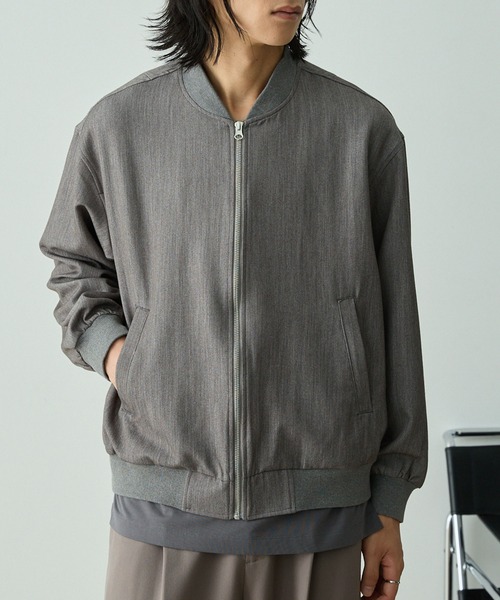 EMMA CLOTHES（エマクローズ）の「【セットアップ対応】TRストレッチ ルーズシルエット ミリタリーリブブルゾン（ブルゾン・メンズ・グレイッシュベージュ/ミックスグレー/ブラック/ダークグレー・L/M/S）」の11枚目の写真