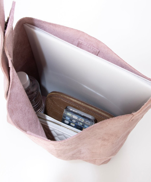cache cache(カシュ カシュ)の「カシュカシュ cachecache / フェイクスエードホーボーバッグ(ショルダーバッグ・レディース・ピンク/キャメル/ブルー/カーキ・FREE)」の6枚目の写真