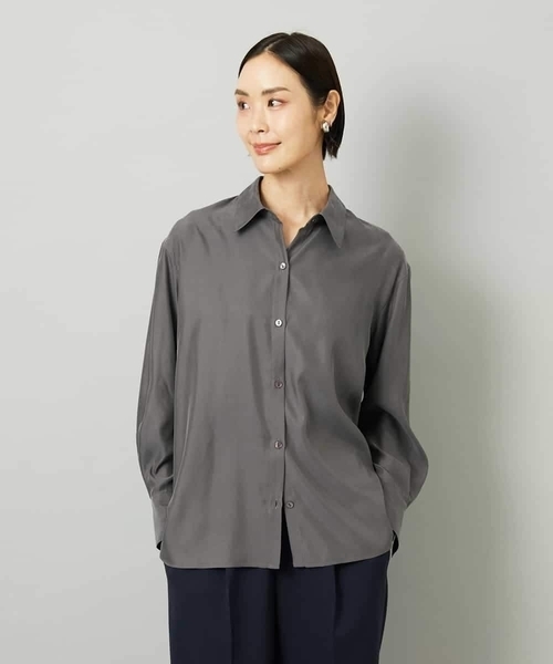 MICHEL KLEIN（ミッシェル・クラン）の「[セットアップ対応]とろみシャツ（シャツ/ブラウス・レディース・ベージュ/チャコールグレー・38）」の20枚目の写真
