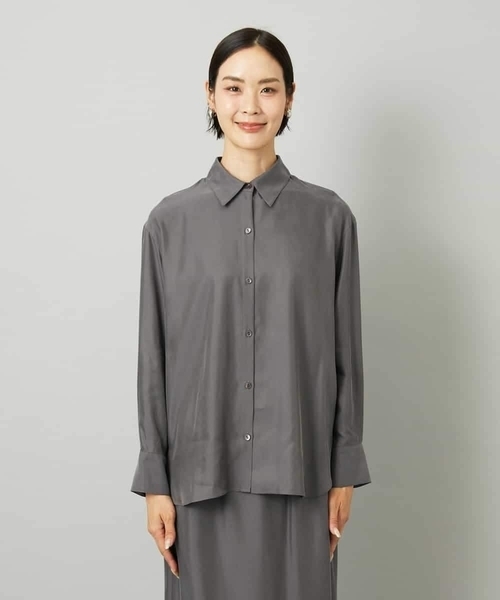 MICHEL KLEIN（ミッシェル・クラン）の「[セットアップ対応]とろみシャツ（シャツ/ブラウス・レディース・ベージュ/チャコールグレー・38）」の4枚目の写真