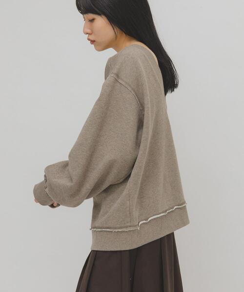 KBF（ケイビーエフ）の「2WAYルーズスウェット（Tシャツ/カットソー・レディース・ベージュ/ベージュ系その他/チャコールグレー・ONE）」の20枚目の写真