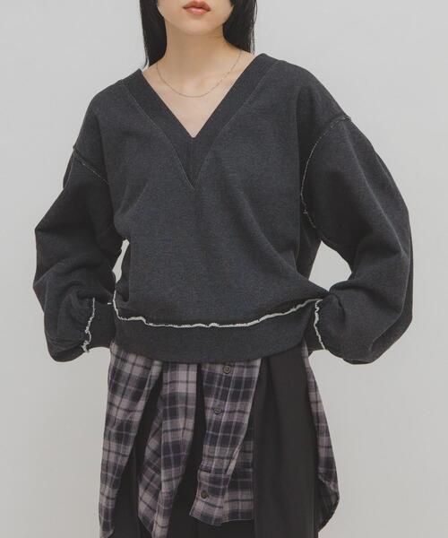 KBF（ケイビーエフ）の「2WAYルーズスウェット（Tシャツ/カットソー・レディース・ベージュ/ベージュ系その他/チャコールグレー・ONE）」の10枚目の写真