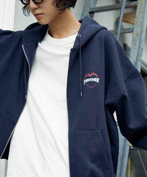 THRASHER（スラッシャー）の「THRASHER/スラッシャー 別注 HEART LOGO ZIP PARKA(限定展開)（パーカー・メンズ・チャコールグレー/ライトグレー/ネイビー・MEDIUM/LARGE/SMALL）」の7枚目の写真