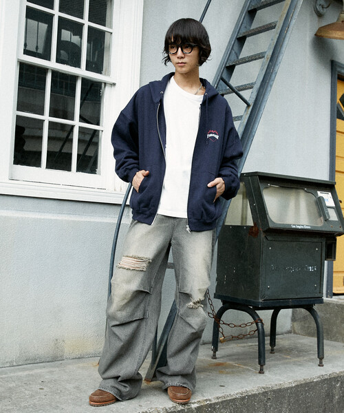 THRASHER（スラッシャー）の「THRASHER/スラッシャー 別注 HEART LOGO ZIP PARKA(限定展開)（パーカー・メンズ・チャコールグレー/ライトグレー/ネイビー・MEDIUM/LARGE/SMALL）」の5枚目の写真