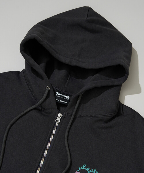 THRASHER（スラッシャー）の「THRASHER/スラッシャー 別注 HEART LOGO ZIP PARKA(限定展開)（パーカー・メンズ・チャコールグレー/ライトグレー/ネイビー・MEDIUM/LARGE/SMALL）」の17枚目の写真