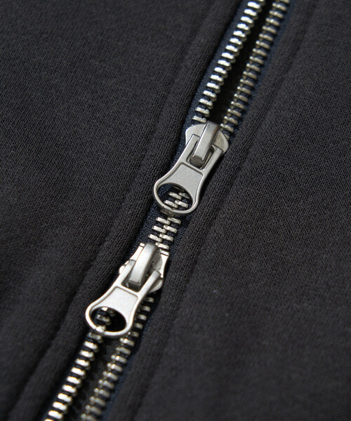 THRASHER（スラッシャー）の「THRASHER/スラッシャー 別注 HEART LOGO ZIP PARKA(限定展開)（パーカー・メンズ・チャコールグレー/ライトグレー/ネイビー・MEDIUM/LARGE/SMALL）」の9枚目の写真