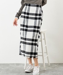 MILLION CARATS | 【シャギーチェックで華やぎUP】大きめチェックで着映え力抜群！体型カバーも叶う大人のツイードスカート後ろゴム仕様でストレスフリー、裾フリンジがさりげない抜け感を演出。オフィスにも休日にもOK、華やかシルエットが嬉しい秋冬の優秀アイテム(スカート)