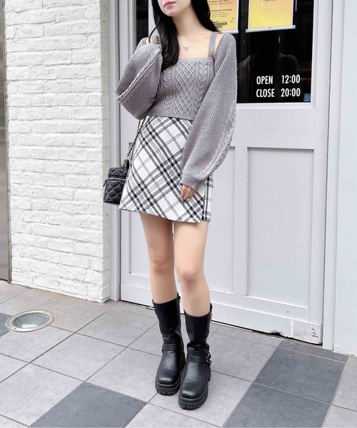 INGNI（イング）の「【WEB限定】ケーブルボレロニットアンサンブル（アンサンブル・レディース・グレー/ブラック/アイボリー・M）」の22枚目の写真