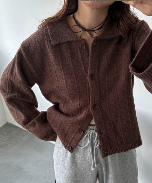 PILIT(ピリット)の「衿付き ルーズカーディガン(カーディガン/ボレロ・レディース・ブラウン/レッド/チャコールグレー/クリーム・MEDIUM)」の2枚目の写真
