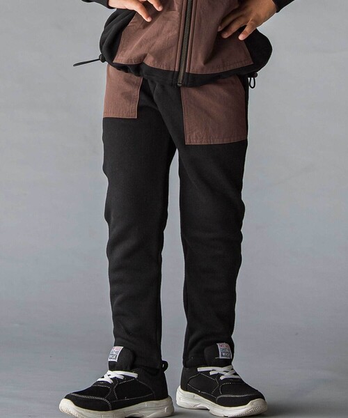 WASK（ワスク）の「異素材ポケットエステル裏起毛パンツ(100~160cm)（その他パンツ・キッズ・ブラック/グレー・150cm/160cm/140cm/130cm/120cm）」の2枚目の写真