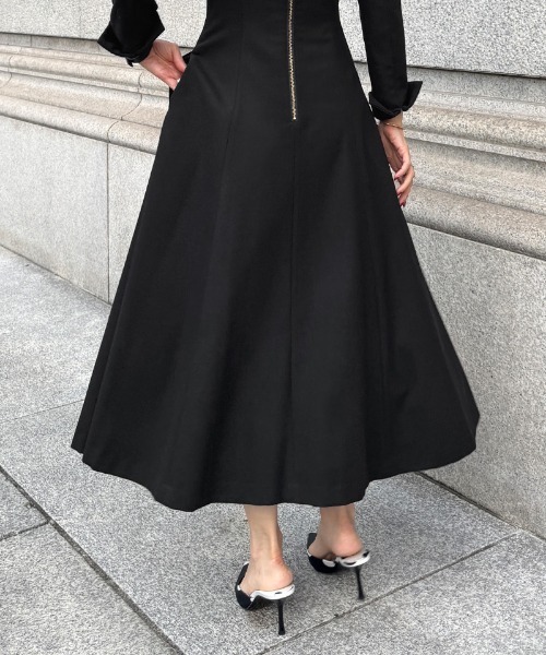 JENNE(ジェンヌ)の「アシンメトリーワンピース(ワンピース・レディース・ブラック/グレー・SMALL/MEDIUM/LARGE)」の12枚目の写真