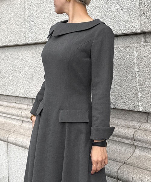 JENNE(ジェンヌ)の「アシンメトリーワンピース(ワンピース・レディース・ブラック/グレー・SMALL/MEDIUM/LARGE)」の21枚目の写真