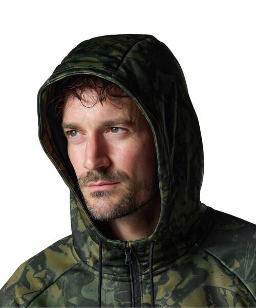 UNDER ARMOUR(アンダーアーマー)の「UAアーマーフリース カモ フルジップ フーディー(トレーニング/メンズ)(スウェット・メンズ・グリーン系・L/S/XL/M/2XL/3XL)」の4枚目の写真