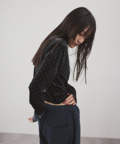 HANNE（アン）の「シャイニードットベロアカーディガン（カーディガン/ボレロ・レディース・ベージュ/ブラック/グレー・FREE）」の15枚目の写真