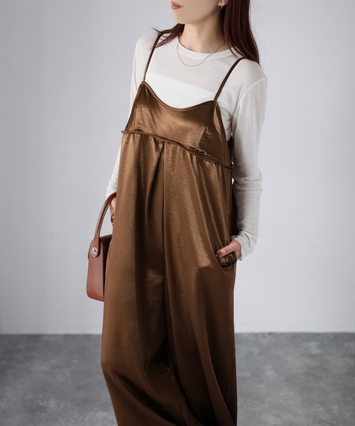 Riberry（リベリー）の「サテンキャミオールインワン（つなぎ/オールインワン・レディース・グレイッシュベージュ/ブラック/ブラウン・FREE）」の9枚目の写真