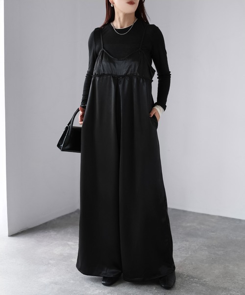 Riberry（リベリー）の「サテンキャミオールインワン（つなぎ/オールインワン・レディース・グレイッシュベージュ/ブラック/ブラウン・FREE）」の4枚目の写真