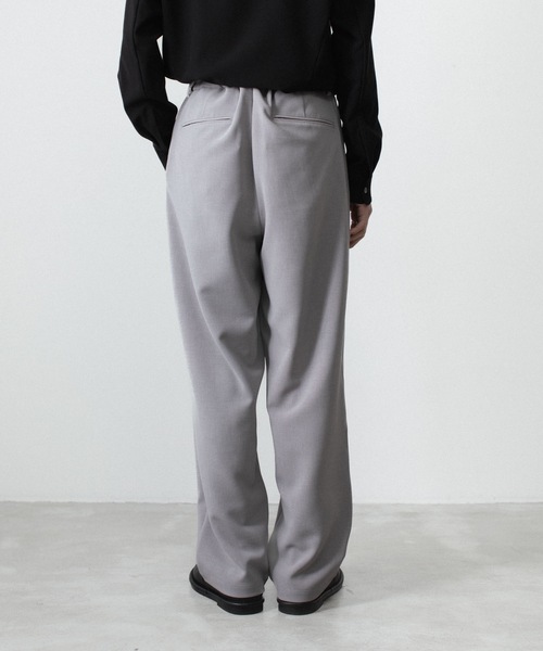 ATTACHMENT（アタッチメント）の「PE ストレッチ ダブルクロス ベルテッド ワイドテーパードトラウザーズ / PE STRETCH DOUBLE CLOTH BELTED WIDE TAPERED TROUSERS（スラックス・メンズ・ダークブラウン/ライトグレー/ブラック・2/1/3）」の14枚目の写真