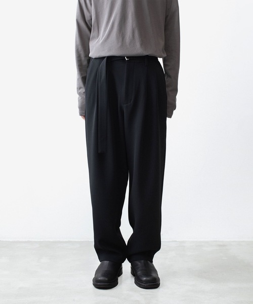 ATTACHMENT（アタッチメント）の「PE ストレッチ ダブルクロス ベルテッド ワイドテーパードトラウザーズ / PE STRETCH DOUBLE CLOTH BELTED WIDE TAPERED TROUSERS（スラックス・メンズ・ダークブラウン/ライトグレー/ブラック・2/1/3）」の22枚目の写真