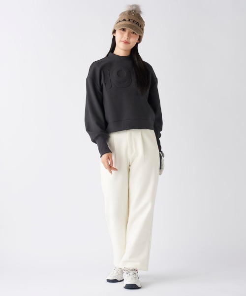 FILA GOLF(フィラゴルフ )の「【FILA GOLF:フィラゴルフ】レディースショート丈ププルオーバースウェット ゴルフ UVカット 保温機能(スウェット・レディース・ブラック/オフホワイト/グレー・MEDIUM/SMALL/LARGE/X-LARGE)」の10枚目の写真