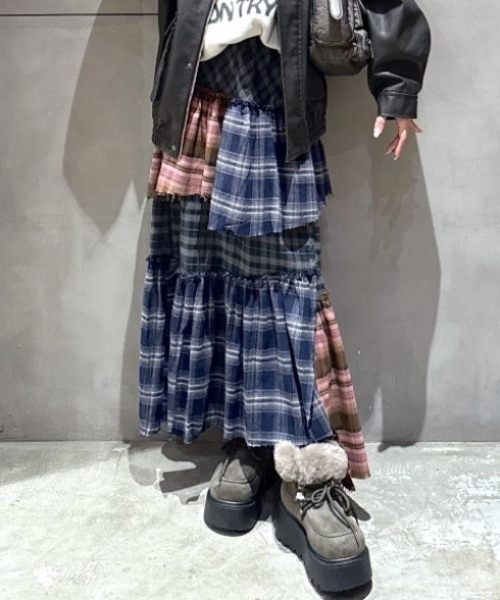 RODEO CROWNS WIDE BOWL(ロデオクラウンズワイドボウル)の「ランダムティアードチェックスカート(スカート・レディース・マルチ/ブラック系その他/ブラウン系その他・FREE)」の3枚目の写真