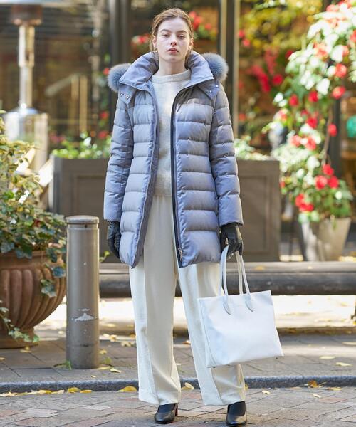 DRESSTERIOR（ドレステリア）の「【CLASSY.12月号掲載/フード＆ファー取り外し可】ブルーFOXファー ホワイトグースダウン（ダウンジャケット/コート・レディース・グレー/ブラック・40/38/36/34）」の22枚目の写真