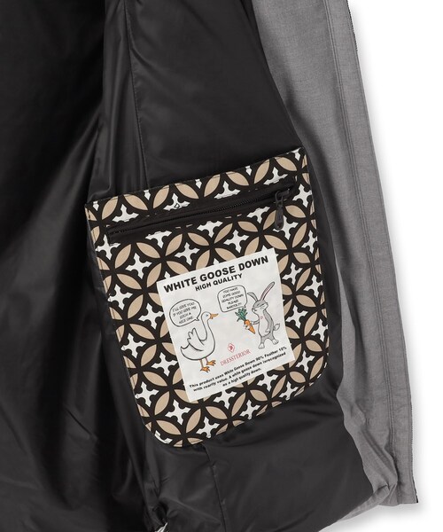 DRESSTERIOR（ドレステリア）の「【CLASSY.12月号掲載/フード＆ファー取り外し可】ブルーFOXファー ホワイトグースダウン（ダウンジャケット/コート・レディース・グレー/ブラック・40/38/36/34）」の13枚目の写真